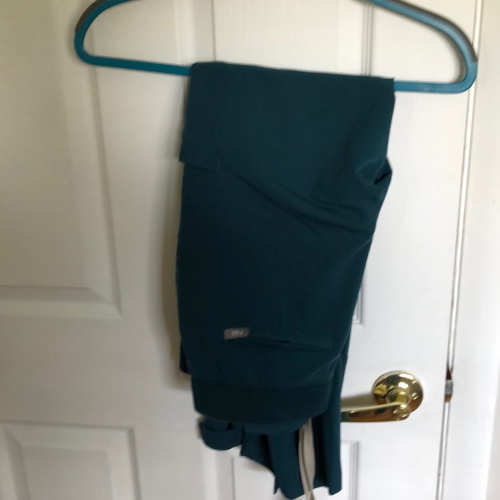 Fig scrub pants- small